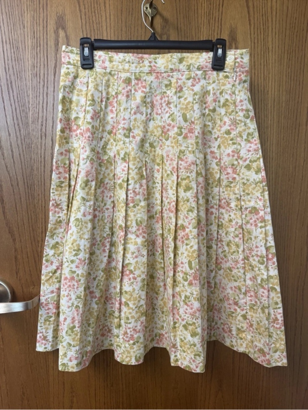 Laura Ashley Vintage Floral Pleated Skirt Pastel Garden Print 100% Cotton 12